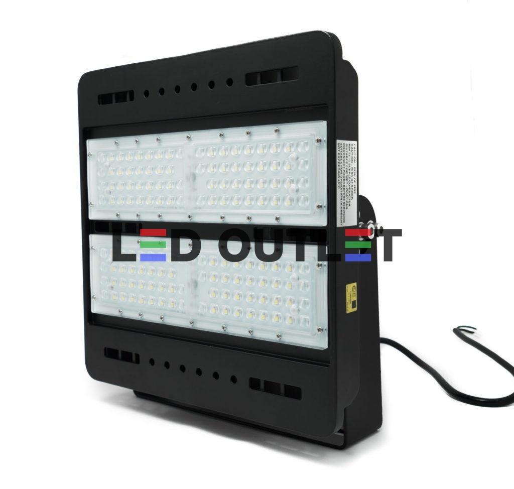 LED flood light fixture